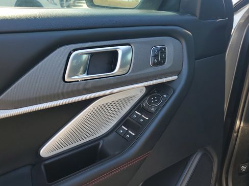 Certified 2025 Ford Explorer ST w/ Sun And Sound Package image 21