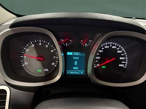 Used 2017 Chevrolet Equinox LS FWD image 18