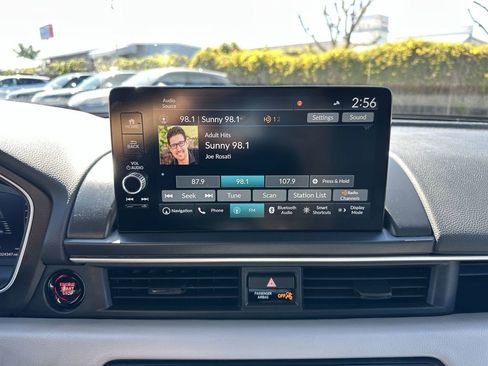 Used 2024 Honda Pilot Elite image 24