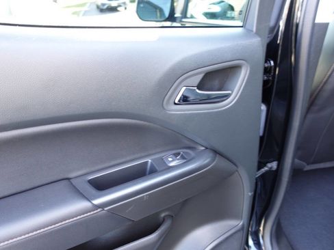 Used 2022 GMC Canyon AT4 image 22