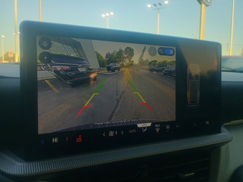 Certified 2025 Ford Explorer Active image 35