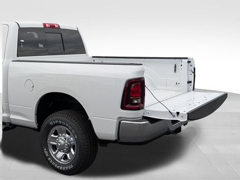New 2026 RAM 3500 Tradesman AWD/4WD image 7
