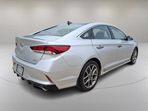 Used 2018 Hyundai Sonata Limited FWD image 11