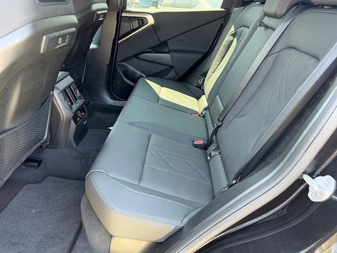 Used 2025 BMW X3 xDrive30i w/ Convenience Package image 32