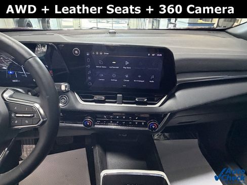 Used 2026 Chevrolet Equinox LT w/ Convenience Package II image 12