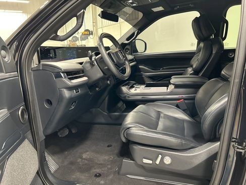 Certified 2025 Lincoln Navigator Reserve w/ Jet Appearance Package image 10