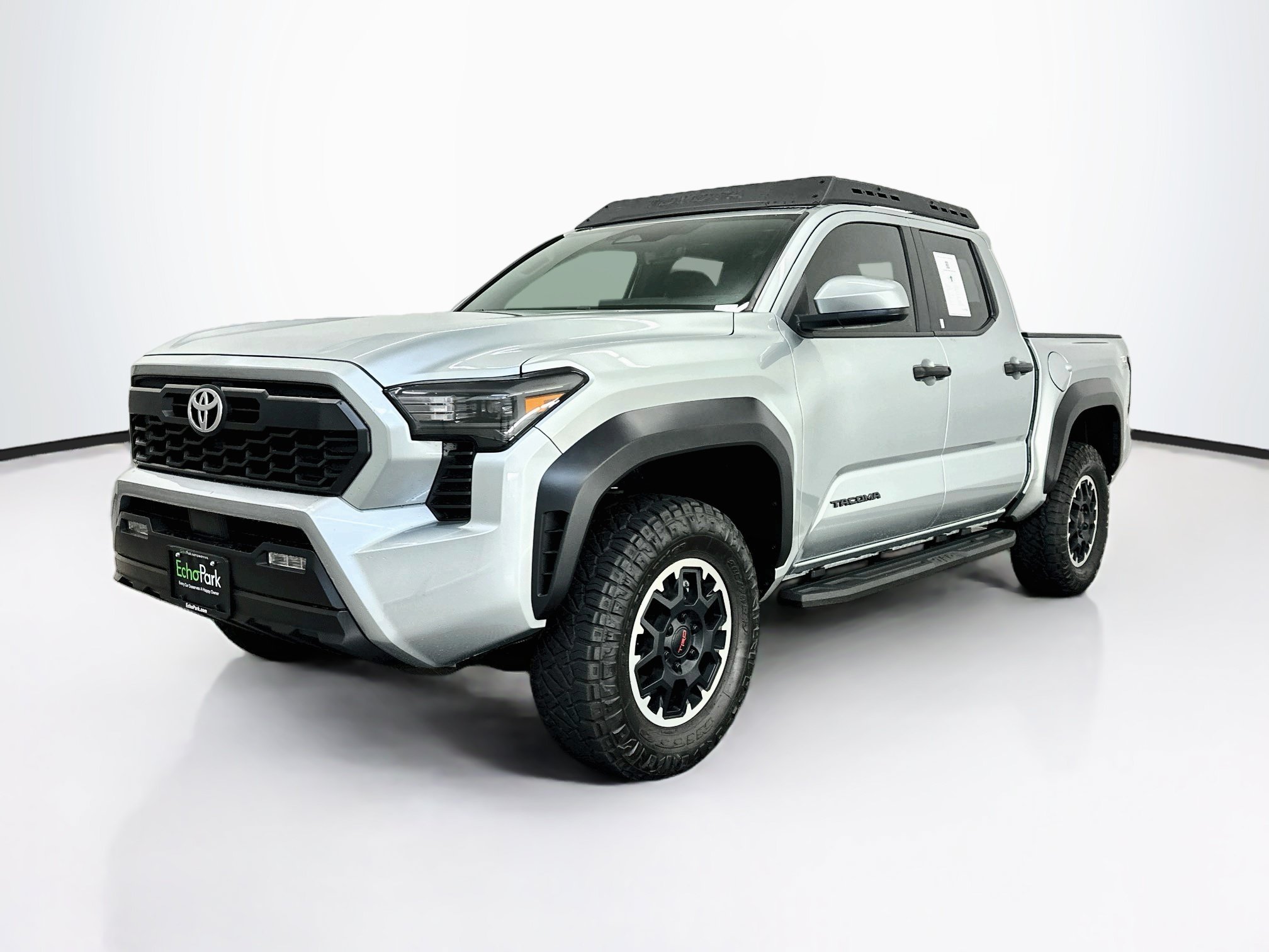 Used 2024 Toyota Tacoma TRD Off-Road AWD/4WD image 3