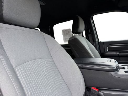 Used 2024 RAM 2500 Big Horn image 15