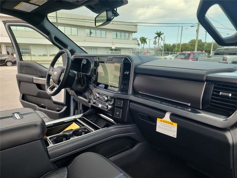 New 2026 Ford F250 Platinum image 30