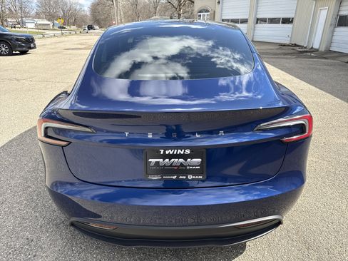 Used 2024 Tesla Model 3 Standard Range image 8