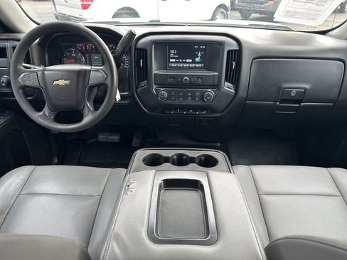 Used 2018 Chevrolet Silverado 1500 W/T w/ Trailering Package image 12