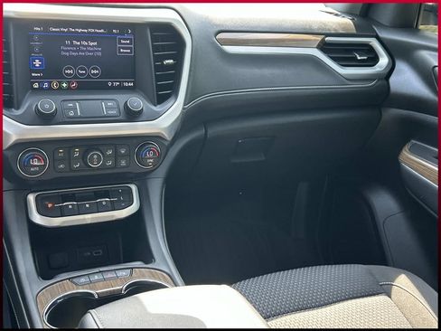 Used 2022 GMC Acadia SLE w/ Driver Convenience Package FWD image 27