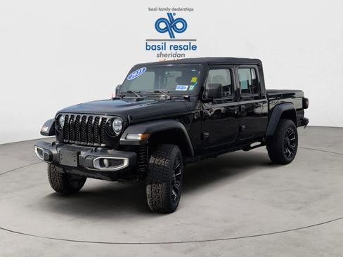 Used 2023 Jeep Gladiator Sport w/ Trailer Tow Package image 4