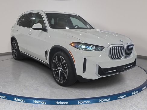 Used 2026 BMW X5 sDrive40i w/ Executive Package image 4
