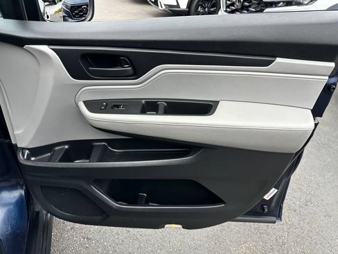 Used 2018 Honda Odyssey EX-L image 16