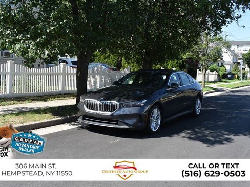 Used 2025 BMW 530i w/ Premium Package RWD image 2