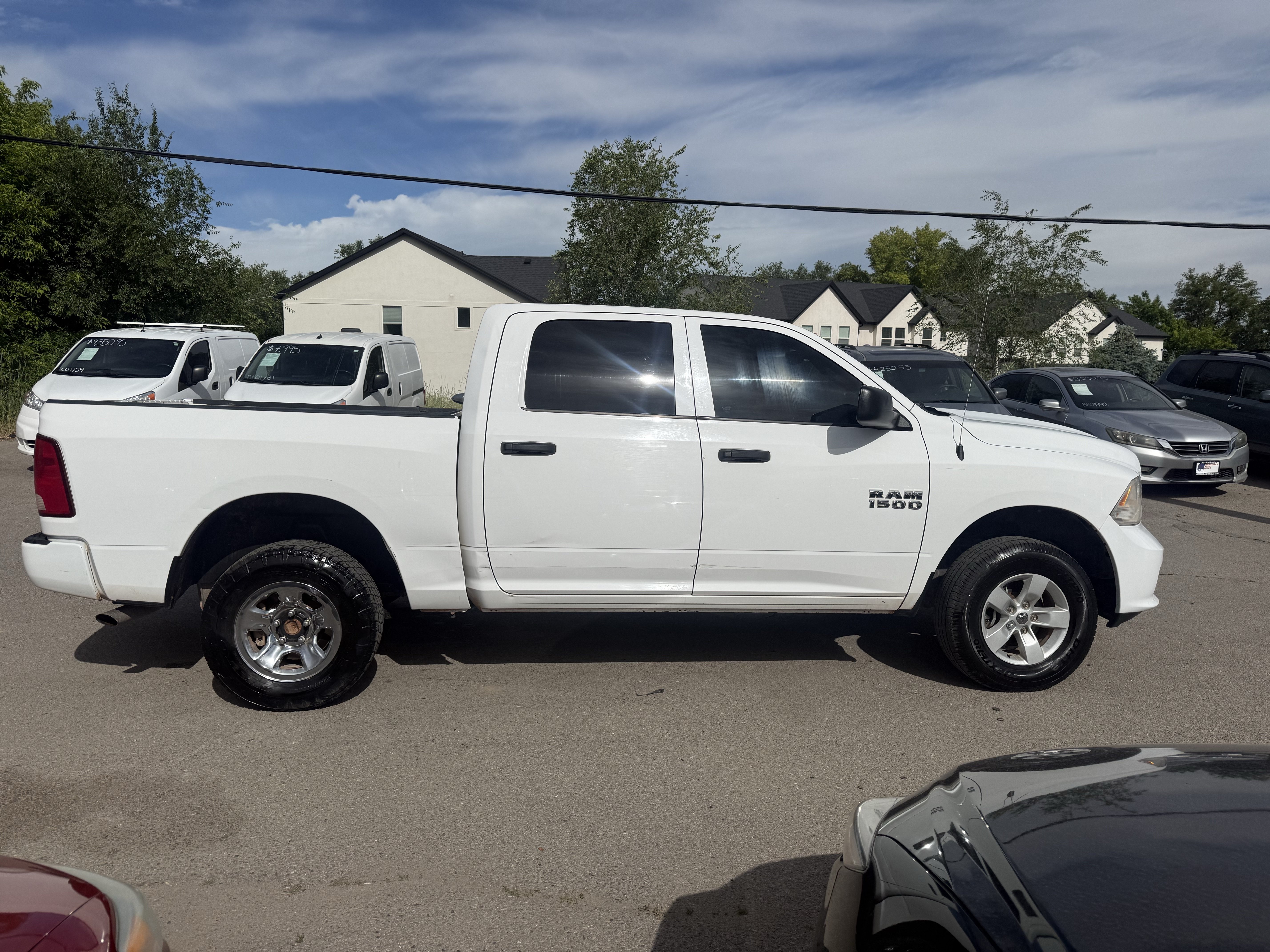Used 2018 RAM 1500 Express AWD/4WD image 3