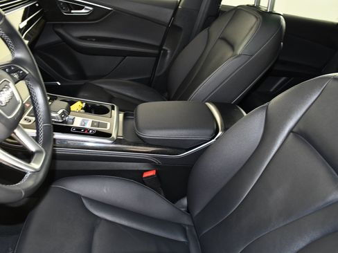 Used 2025 Audi Q7 3.0T Premium Plus AWD/4WD image 37