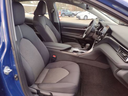 Used 2023 Toyota Camry LE image 21