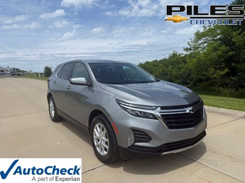 Used 2023 Chevrolet Equinox LT FWD image 1