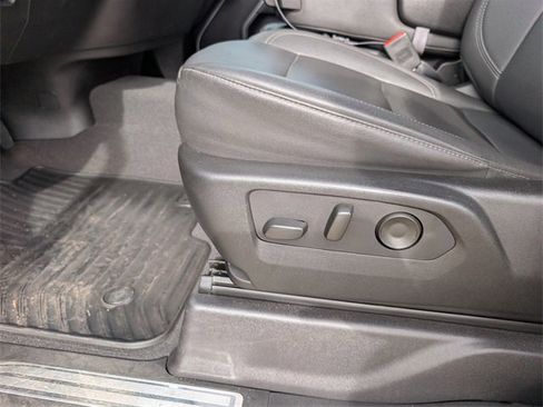 Used 2024 Chevrolet Silverado 2500 LTZ image 17