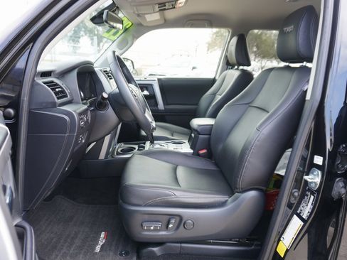 Used 2022 Toyota 4Runner TRD Sport image 7