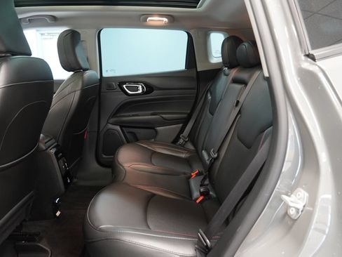 Used 2022 Jeep Compass Trailhawk w/ Sun and Sound Group AWD/4WD image 26