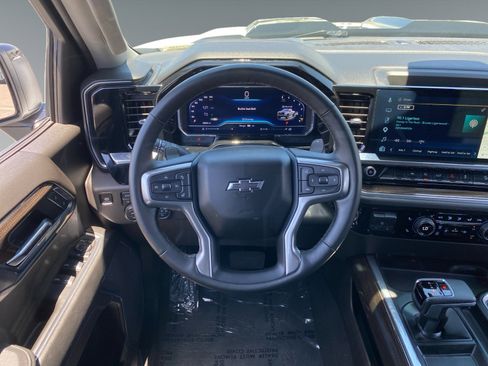 Used 2025 Chevrolet Silverado 1500 LT Trail Boss w/ Protection Package AWD/4WD image 12
