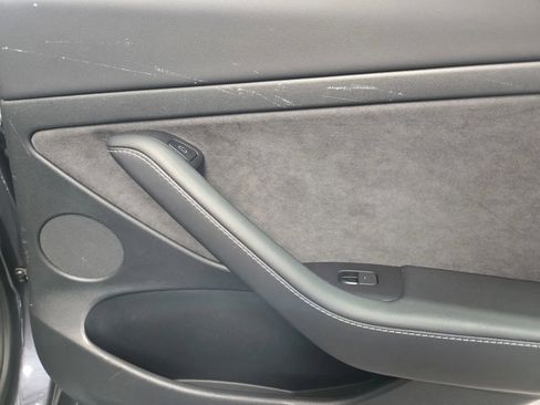 Used 2023 Tesla Model 3 Standard Range image 8