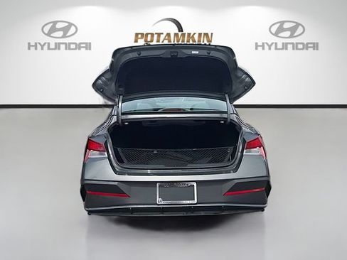 Certified 2026 Hyundai Elantra Sport FWD image 24