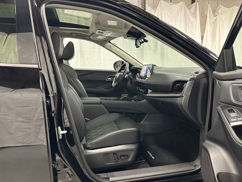 Used 2026 Nissan Rogue Platinum w/ Platinum Premium Package AWD/4WD image 59