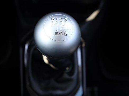 Used 2017 Jeep Renegade Altitude image 23