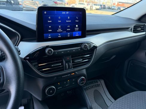 Used 2021 Ford Escape SE image 40