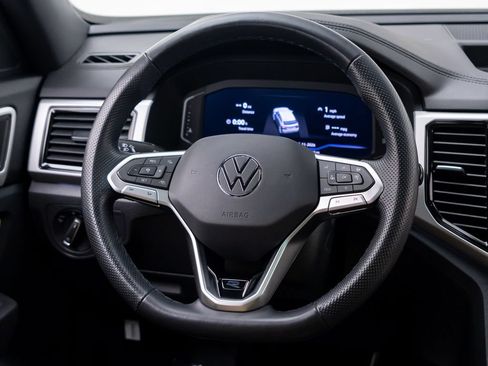 Used 2022 Volkswagen Atlas Cross Sport SEL R-Line AWD/4WD image 12