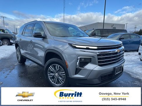 New 2026 Chevrolet Traverse LT image 1