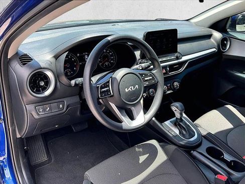 Used 2024 Kia Forte LXS w/ LXS Technology Package FWD image 14