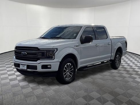 Used 2018 Ford F150 XLT w/ Equipment Group 302A Luxury image 3