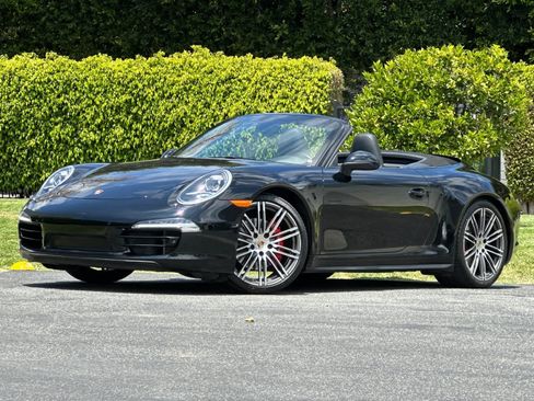 Certified 2015 Porsche 911 Carrera 4S AWD/4WD image 1