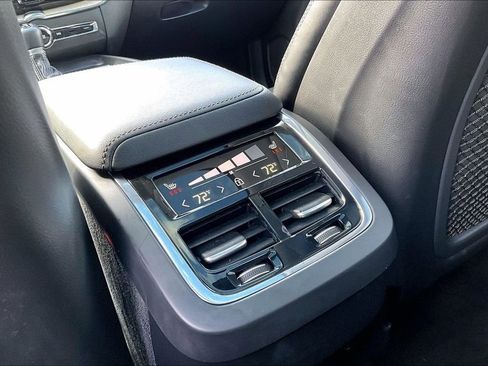 Used 2021 Volvo XC60 T5 Inscription w/ Advanced Package image 10