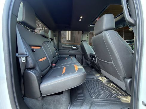 Certified 2022 GMC Sierra 1500 AT4 w/ AT4 Premium Package AWD/4WD image 18