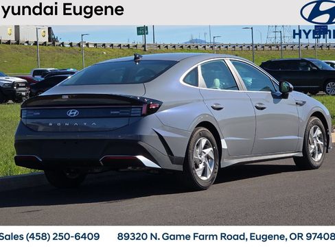 New 2025 Hyundai Sonata SE image 4