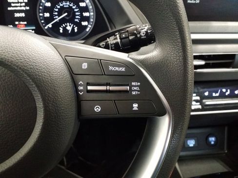 Used 2023 Hyundai Sonata SEL image 6