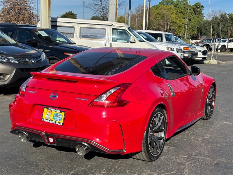 Used 2017 Nissan 370Z NISMO RWD image 3