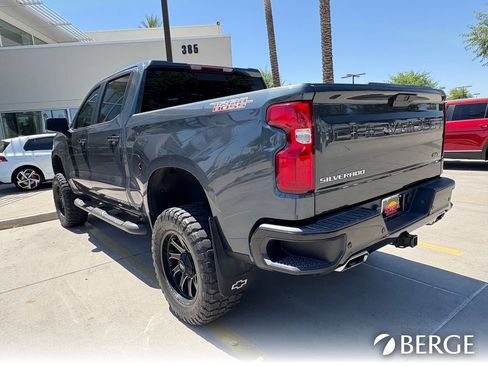 Used 2020 Chevrolet Silverado 1500 LT Trail Boss AWD/4WD image 3