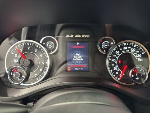 Used 2025 RAM 1500 Tradesman image 28