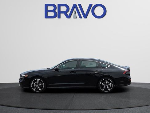 Used 2024 Honda Accord Sport image 6