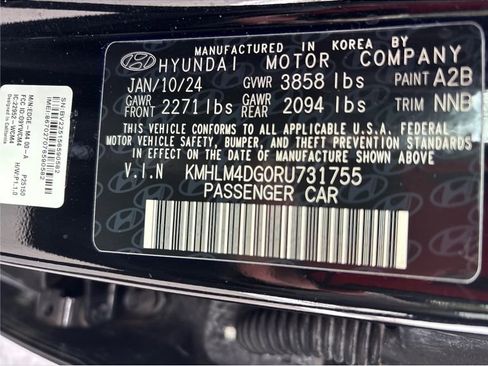Used 2024 Hyundai Elantra SEL image 16