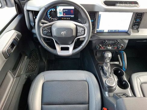 Certified 2024 Ford Bronco Black Diamond image 11