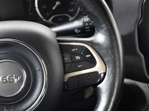 Used 2016 Jeep Renegade 75th Anniversary image 33