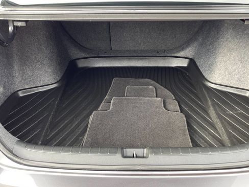 Used 2018 Honda Accord EX-L image 12